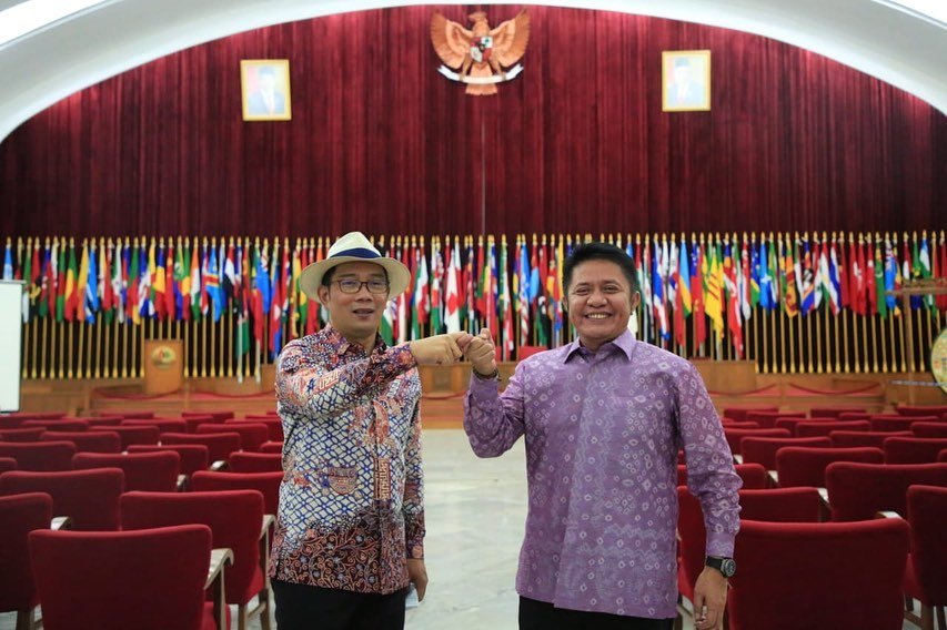HD Kunjungi Gedung Merdeka Asia-Afrika HD Kunjungi Gedung Merdeka Asia-Afrika