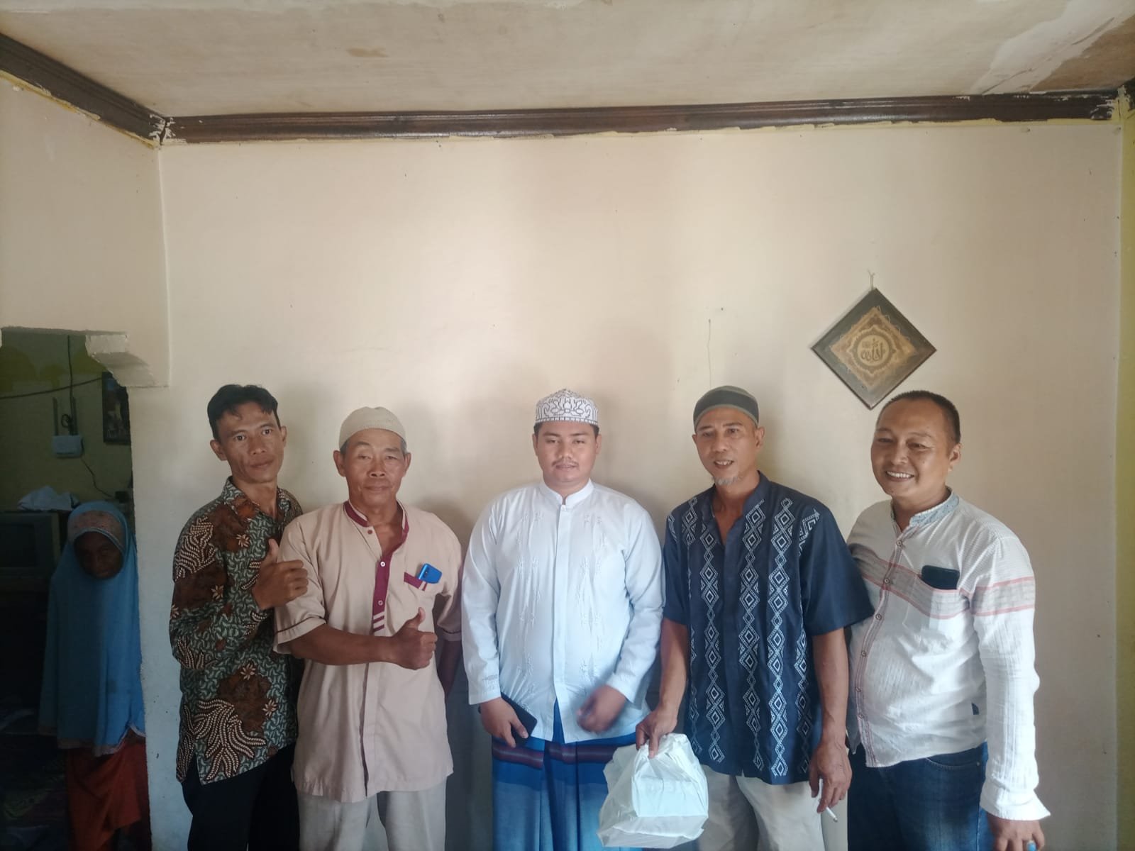 Kami berharap dengan kegiatan ini bisa sedikit meringankan beban anak yatim dan Fakir miskin Kami berharap dengan kegiatan ini bisa sedikit meringankan beban anak yatim dan Fakir miskin