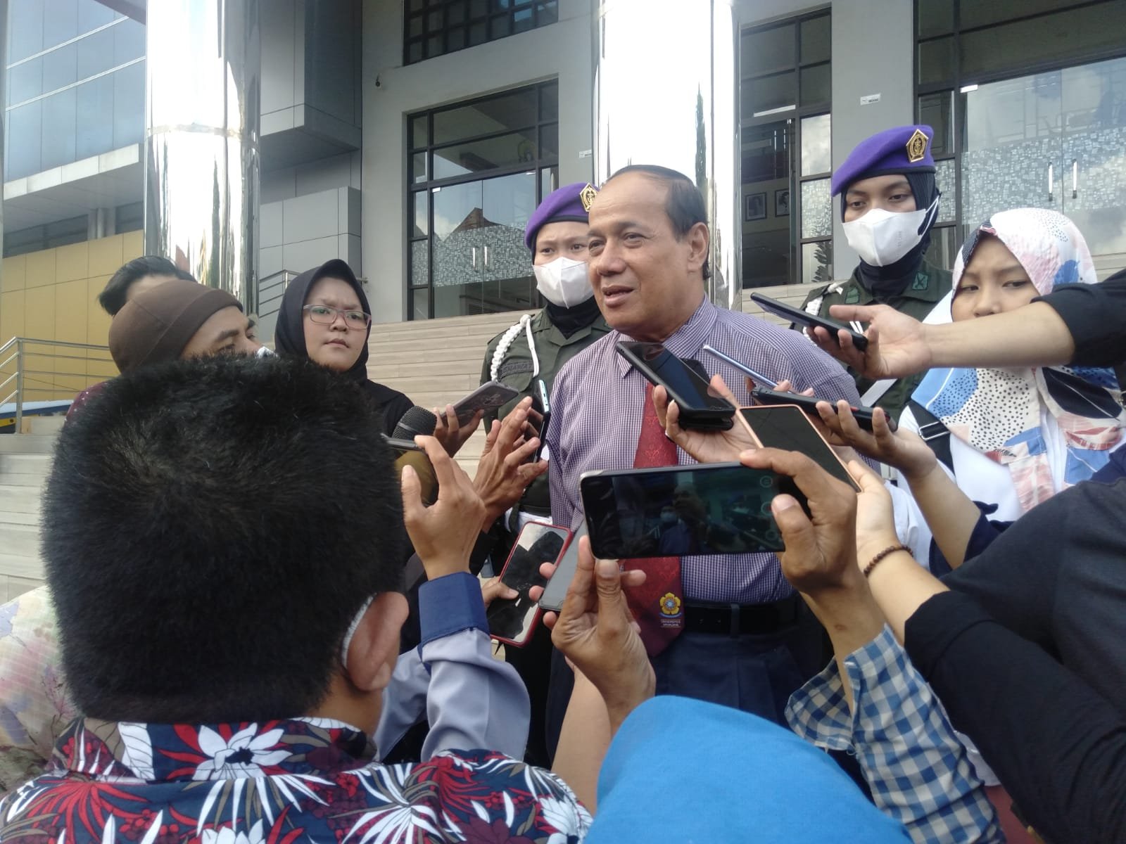 Universitas Sriwijaya (Unsri) Siap menjadi PTN Berbadan Hukum (PTN-BH) Universitas Sriwijaya (Unsri) Siap menjadi PTN Berbadan Hukum (PTN-BH)