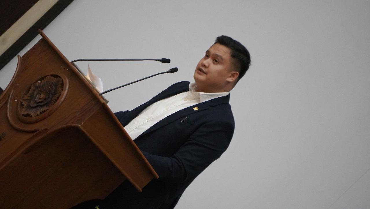 Fraksi Golkar OKI Soroti Keterlambatan Pembiayaan Pegawai dan Banyaknya Jalan Rusak yang Memprihatinkan Fraksi Golkar OKI Soroti Keterlambatan Pembiayaan Pegawai dan Banyaknya Jalan Rusak yang Memprihatinkan