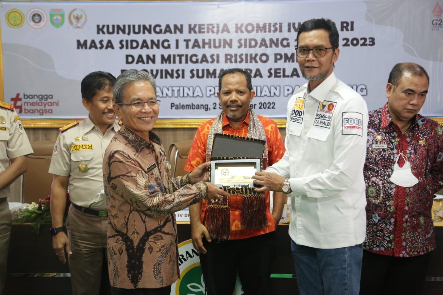 Tim Spesifik Komisi IV DPR RI Puji Kesigapan Pemprov Sumsel Cegah PMK Tim Spesifik Komisi IV DPR RI Puji Kesigapan Pemprov Sumsel Cegah PMK