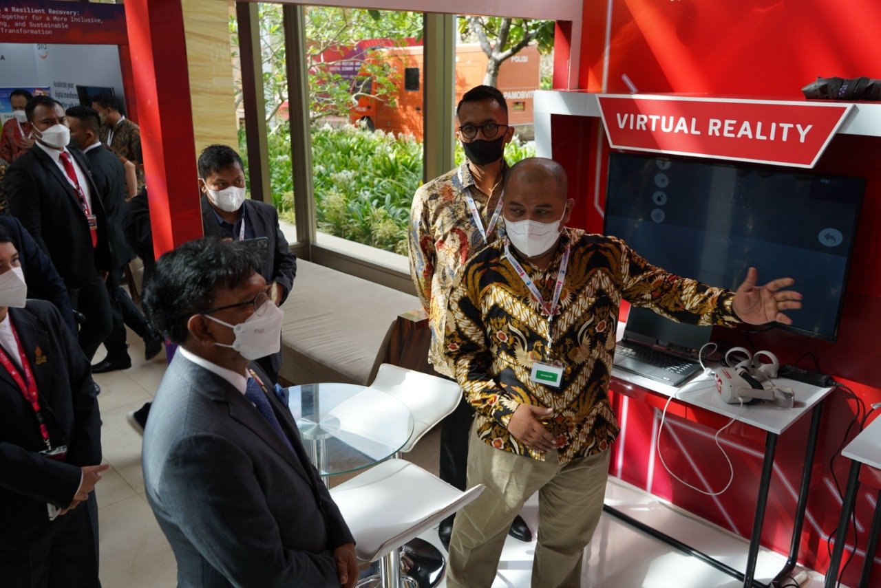 Tunjukkan Kapabilitas Ekosistem Digital Indonesia di Rangkaian G20, Telkomsel Hadirkan Showcase 5G dalam Kegiatan DEWG dan DEMM Tunjukkan Kapabilitas Ekosistem Digital Indonesia di Rangkaian G20, Telkomsel Hadirkan Showcase 5G dalam Kegiatan DEWG dan DEMM