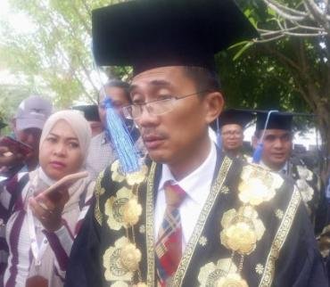 Politeknik Negeri Sriwijaya Wisuda Ke-38, Wisudawan Mampu Bersaing Di Era Revolusi Industri 4’0 Politeknik Negeri Sriwijaya Wisuda Ke-38, Wisudawan Mampu Bersaing Di Era Revolusi Industri 4’0