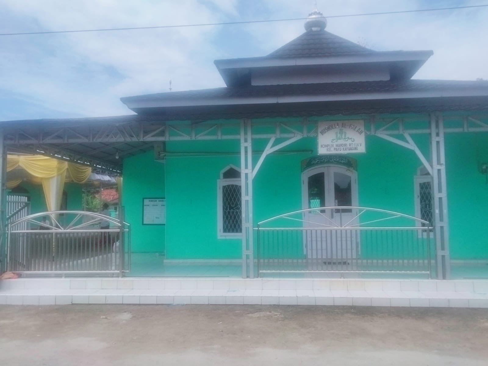 Musholla AL-Falah Mandiri Paku Sebagai kampung Taqwa, Memperingati Maulid Nabi Muhammad SAW Musholla AL-Falah Mandiri Paku Sebagai kampung Taqwa, Memperingati Maulid Nabi Muhammad SAW