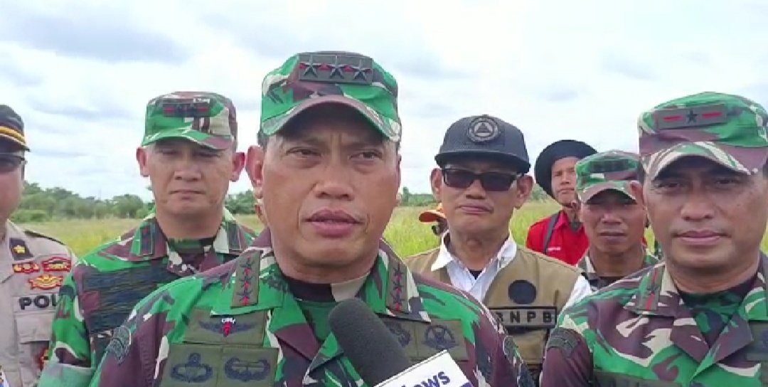 Tinjau Latihan Penanggulangan Bencana Alam Di Wilayah OKI, Danpusterad ” Latihan Ini Untuk Minimalisir Jumlah Korban” Tinjau Latihan Penanggulangan Bencana Alam Di Wilayah OKI, Danpusterad ” Latihan Ini Untuk Minimalisir Jumlah Korban”
