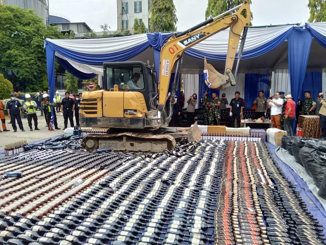 Semuanya di dapat dari hasil pengiriman darat ke palembang Semuanya di dapat dari hasil pengiriman darat ke palembang