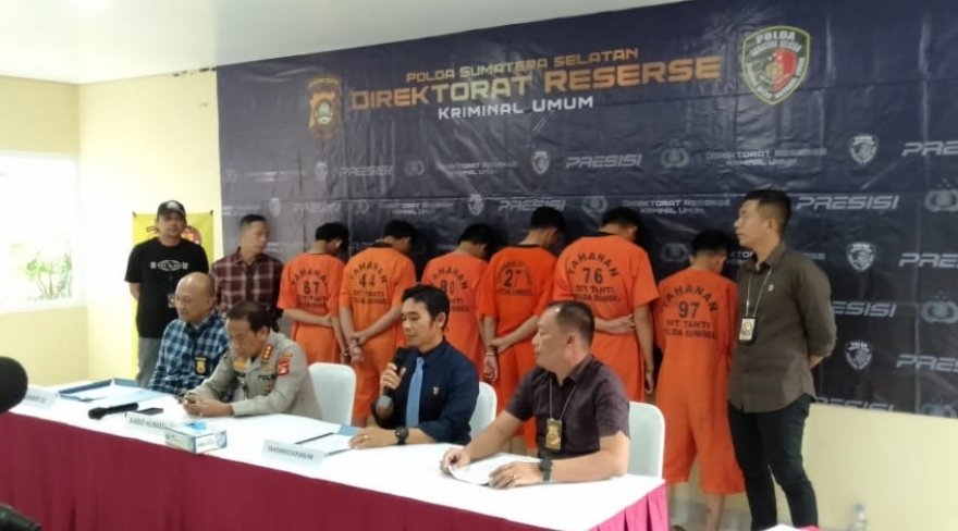 Polda Sumsel Ungkap Komplotan Pelaku Begal Dengan Modus Tauran Polda Sumsel Ungkap Komplotan Pelaku Begal Dengan Modus Tauran