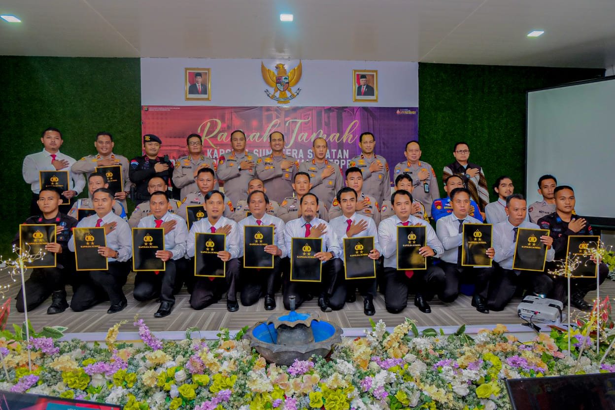 Kunjungi Malpolres OKI, Kapolda Sumsel Beri reward Kunjungi Malpolres OKI, Kapolda Sumsel Beri reward