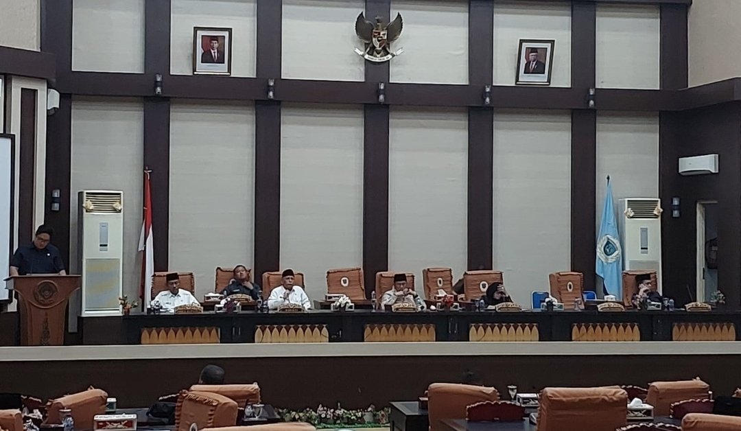 DPRD OKI Dan Pemda Sepakati Tujuh Raperda akan Dibahas Lebih Lanjut DPRD OKI Dan Pemda Sepakati Tujuh Raperda akan Dibahas Lebih Lanjut