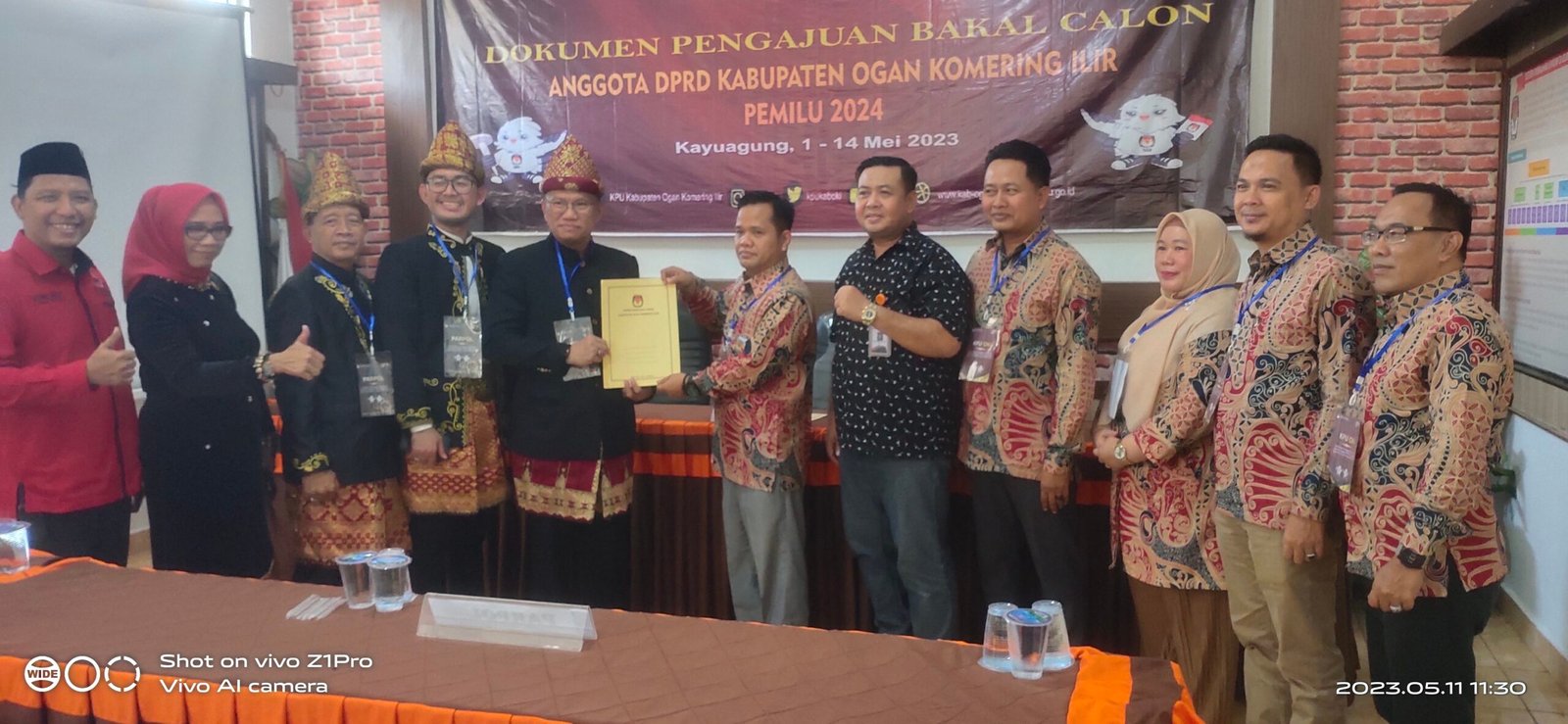 Daftar Bacaleg Ke KPUD DPC Ketua PDI Perjungan Kab OKI Abdi Yanto, Target 12 Kursi DPRD 2024 Daftar Bacaleg Ke KPUD DPC Ketua PDI Perjungan Kab OKI Abdi Yanto, Target 12 Kursi DPRD 2024