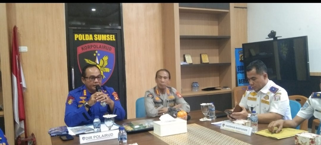 Polairud Dan Dishub Memantah Terkait Dugaan Pungli Jakung Di Perairan Simpang PU Polairud Dan Dishub Memantah Terkait Dugaan Pungli Jakung Di Perairan Simpang PU