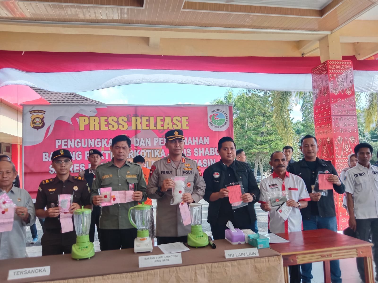 Luar Biasa, Dua Bulan Polres Banyuasin Ungkap 43 Perkara Narkotika, 62 Tersangka Diamankan Luar Biasa, Dua Bulan Polres Banyuasin Ungkap 43 Perkara Narkotika, 62 Tersangka Diamankan