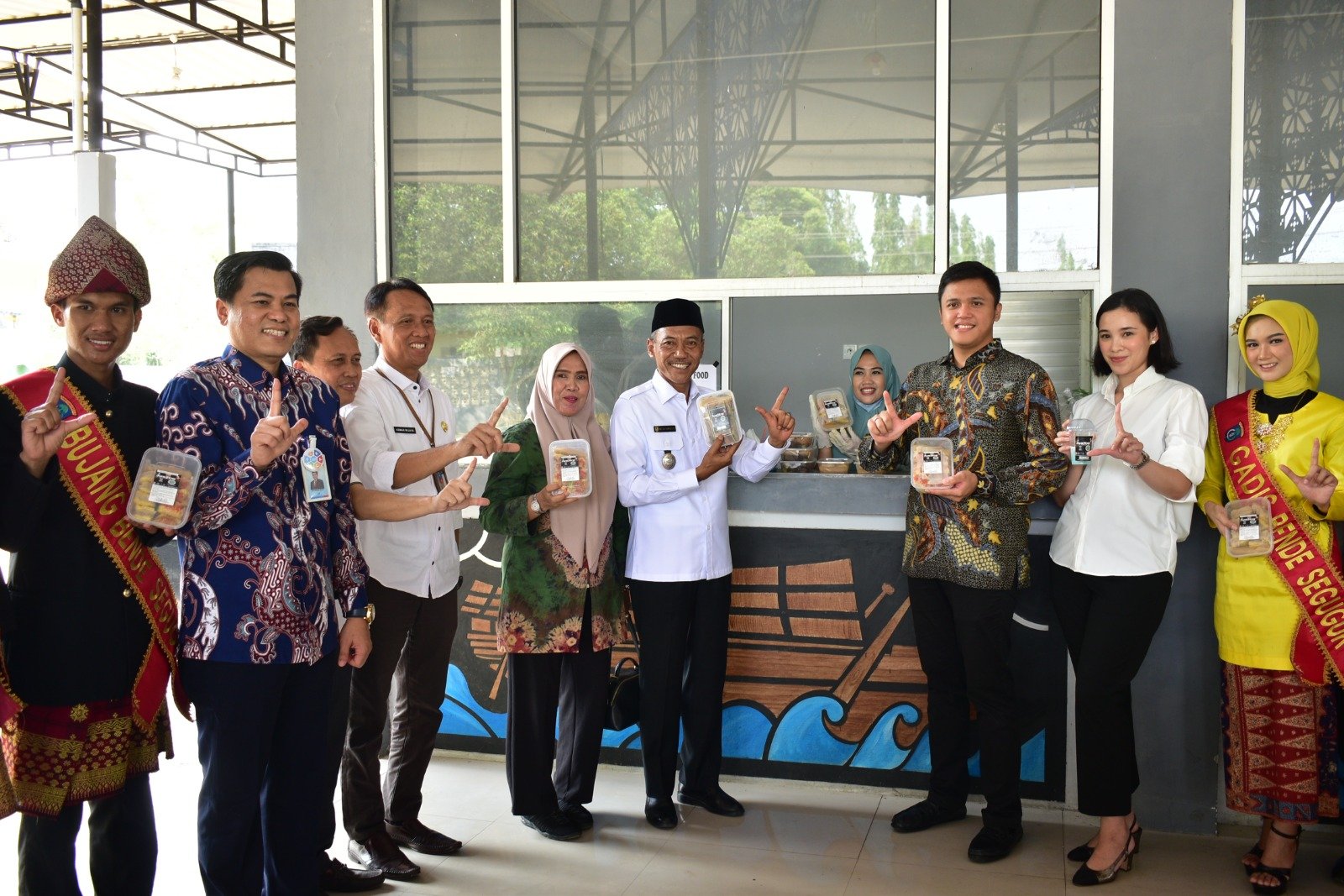 Wabup OKI Resmikan Taman Kuliner Segitiga Emas, Fasilitasi UMKM Wabup OKI Resmikan Taman Kuliner Segitiga Emas, Fasilitasi UMKM