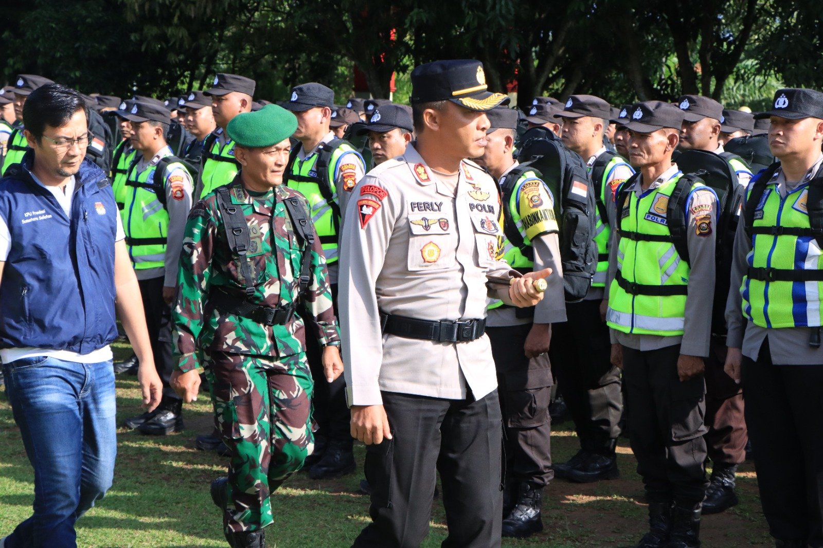 Polres Banyuasin Menggelar Apel Pergeseran Personil PAM TPS Di Dalam Wilayah Polres Banyuasin dalam Pemilu 2024 Polres Banyuasin Menggelar Apel Pergeseran Personil PAM TPS Di Dalam Wilayah Polres Banyuasin dalam Pemilu 2024