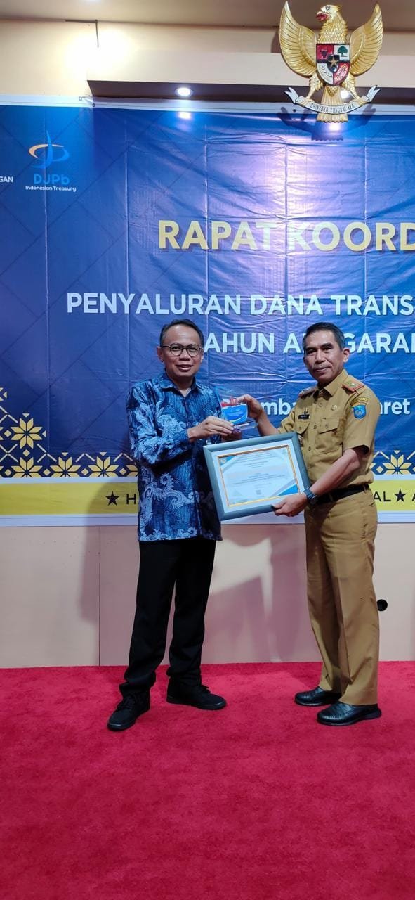 Baik Kelola TKD, OKI Raih 3 Award dari Kemenkeu Baik Kelola TKD, OKI Raih 3 Award dari Kemenkeu