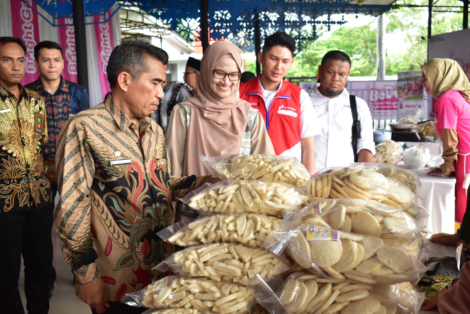 Jelang Lebaran, Pertamina Dan Pemkab OKI Bantu Masyarakat Dapatkan Pangan Murah Jelang Lebaran, Pertamina Dan Pemkab OKI Bantu Masyarakat Dapatkan Pangan Murah