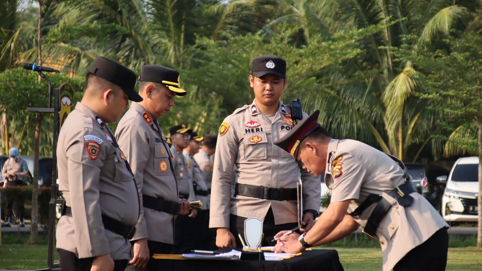 Polres OKI Laksanakan Serah Terima Jabatan Pejabat Utama Polres OKI Laksanakan Serah Terima Jabatan Pejabat Utama