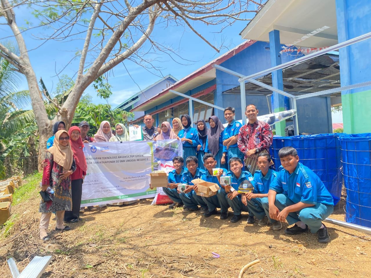 Prodi Perikanan USS Gelar Pengabdian Masyarakat “Dengan Tema Peningkatan Motivasi Kewirausahaan Siswa Agribisnis Perikanan Melalui Implementasi Sistem Teknologi Akuakultur Green Water, Biofok dan Aquaponik” Prodi Perikanan USS Gelar Pengabdian Masyarakat “Dengan Tema Peningkatan Motivasi Kewirausahaan Siswa Agribisnis Perikanan Melalui Implementasi Sistem Teknologi Akuakultur Green Water, Biofok dan Aquaponik”