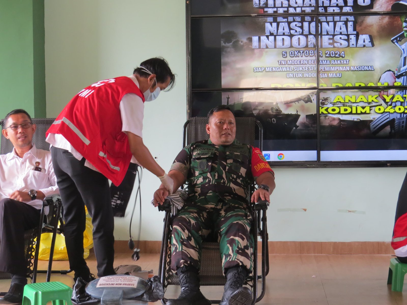 Meriahkan HUT TNI Ke 79 Kodim OKI Gelar Bakti Kesehatan Donor Darah