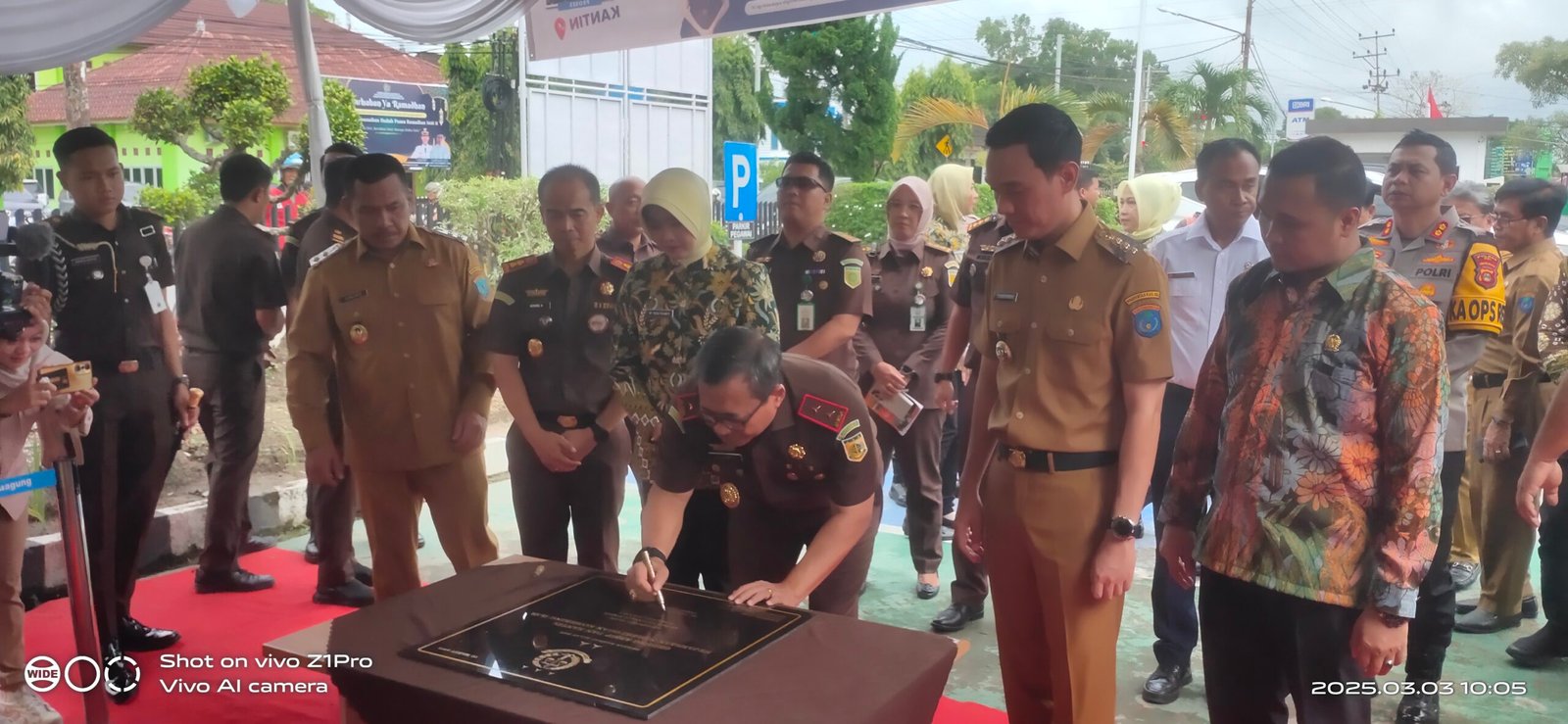 Kunker Kajati Sumsel, Resmikan Gedung Arsip dan Kantin Kejari OKI Baru Kunker Kajati Sumsel, Resmikan Gedung Arsip dan Kantin Kejari OKI Baru