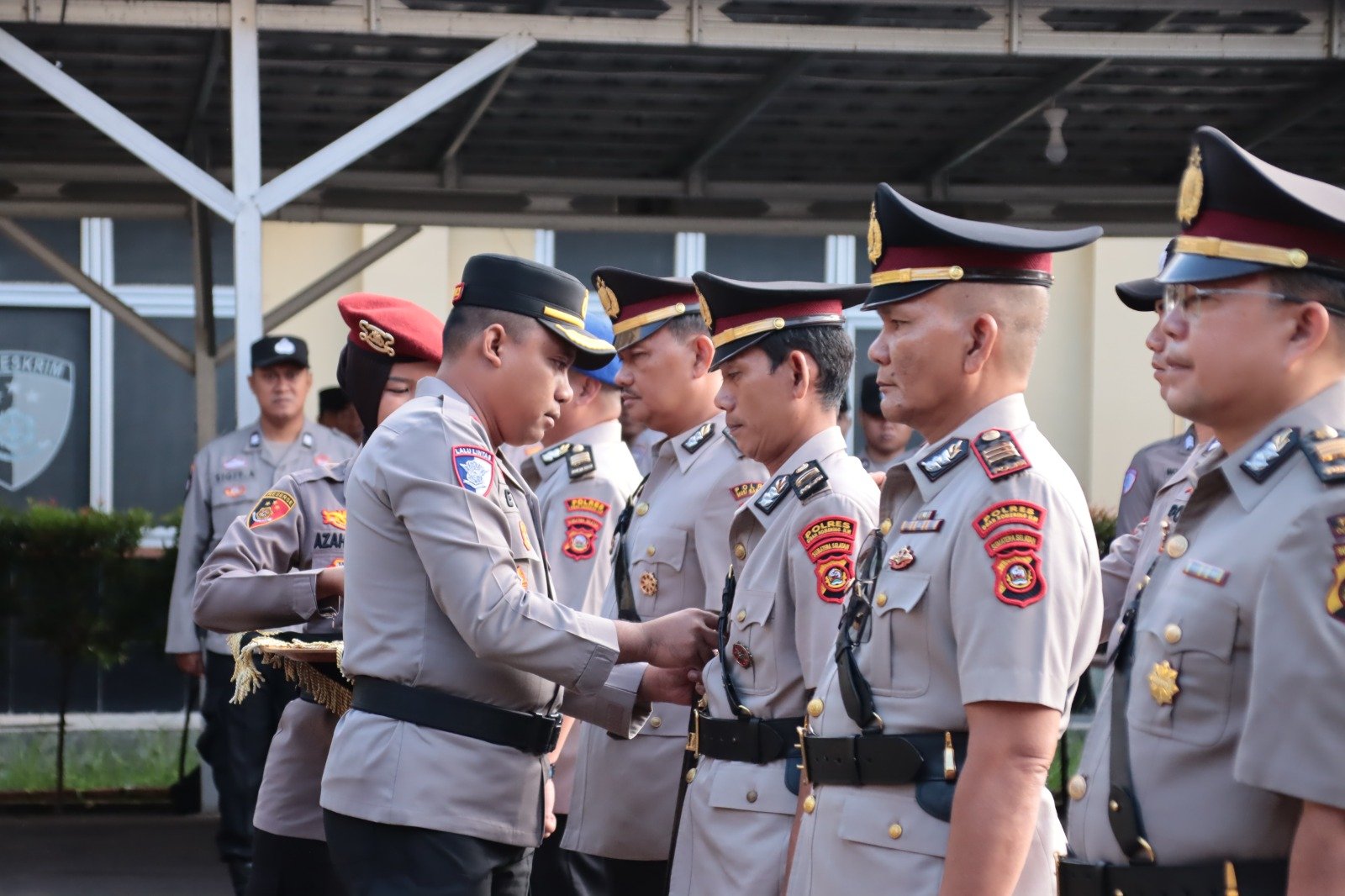 Kapolres OKI Pimpin Sertijab Sejumlah Pejabat Utama Kapolres OKI Pimpin Sertijab Sejumlah Pejabat Utama